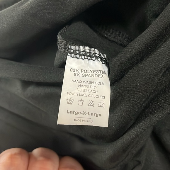 NWOT Women’s Black Soft Biker Shorts - Picture 2 of 4